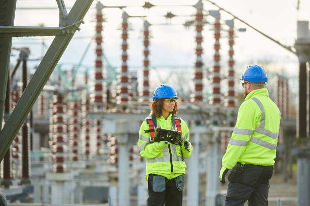 Best Commercial Electrician Services  in Edmore, MI